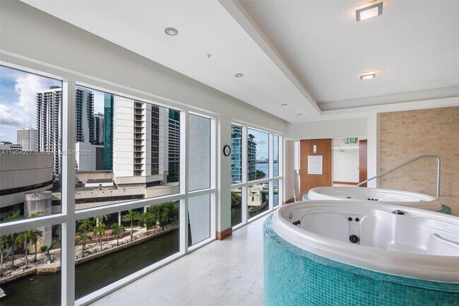 Building Photo - 41 SE 5th St