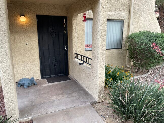 Building Photo - 601 Cabrillo Cir