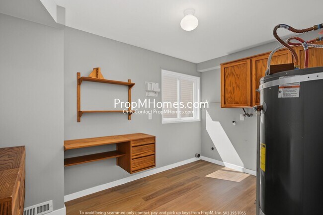 Building Photo - 8271 SW 184th Ave