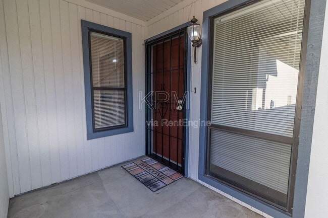 Building Photo - 6072 Carolina Cir
