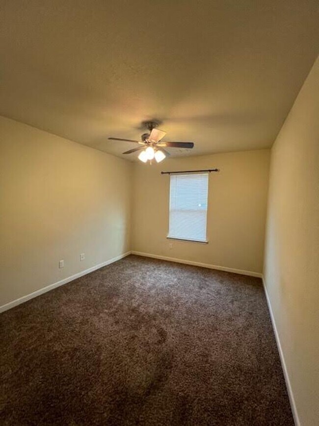 Building Photo - 1106 Merganser Way