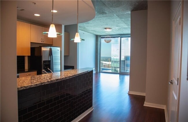 Building Photo - 400 W Peachtree St NW