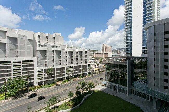 Building Photo - 1500 Rycroft St