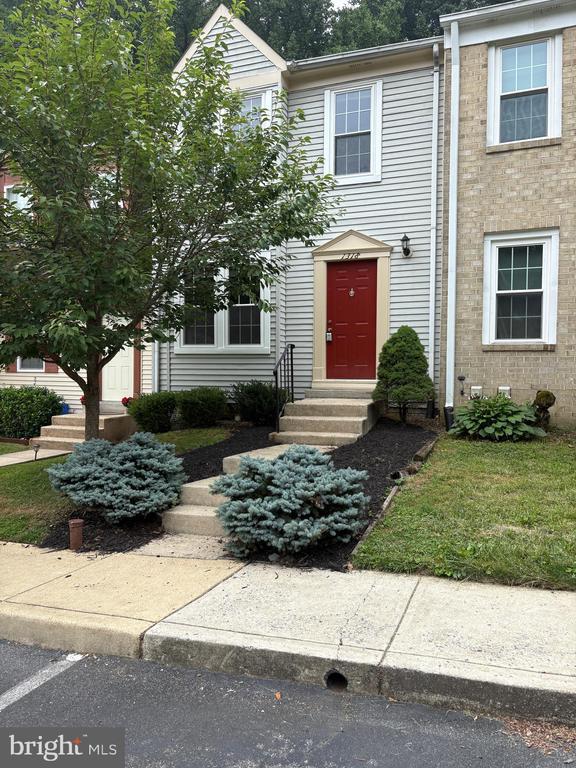 Building Photo - 1318 Alderton Ln