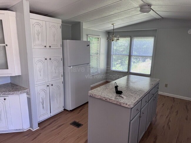 Building Photo - 1473 Brooksouth Dr