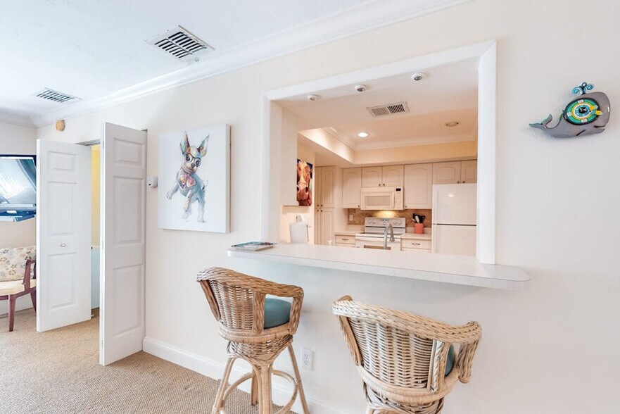 Building Photo - 6040 E Peppertree Way