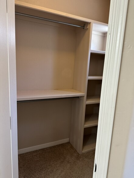 Building Photo - 7470 Sierra Linda Ct