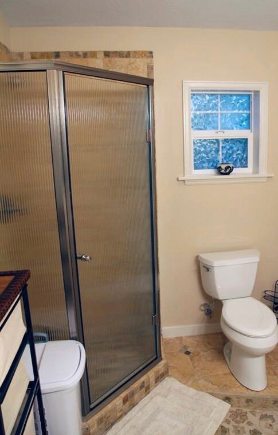 Walk in tile shower - 445 S 4th St