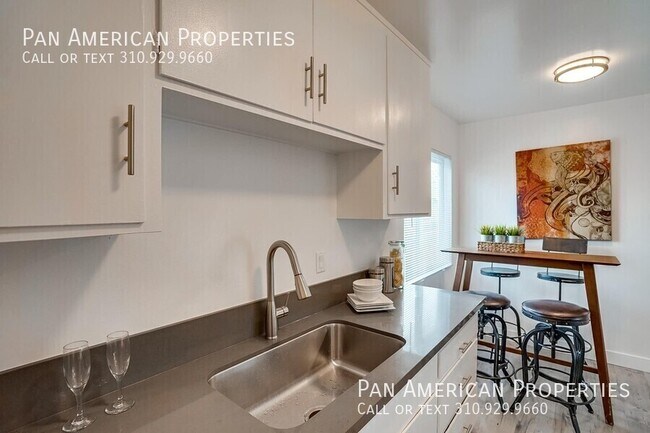 Building Photo - 92 E Market St