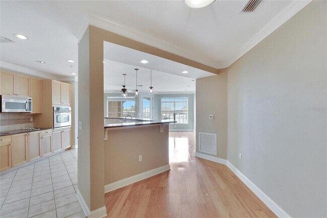 Building Photo - 6414 Sunset Bay Cir