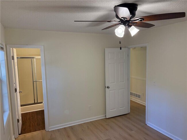 Building Photo - 1045 Coker Cir NW