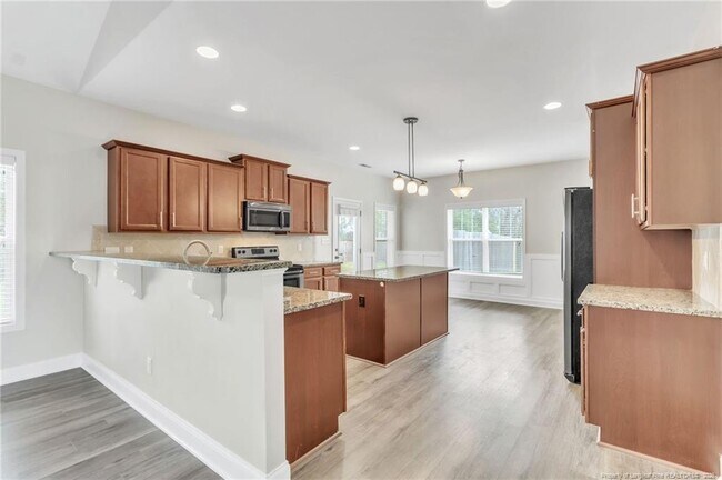 Building Photo - 127 Ganton Dr