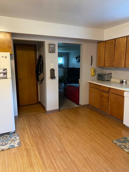 Building Photo - 5128 Keystone St