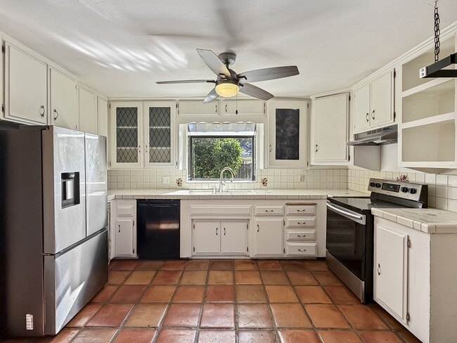 Building Photo - 3053 Quail Rd