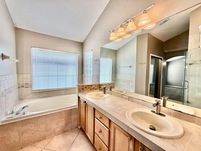 Building Photo - 19021 Weatherstone Dr