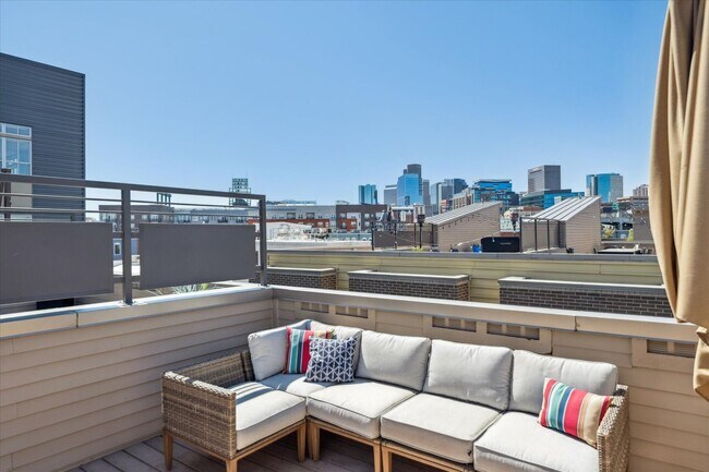 Building Photo - 2900 Inca St