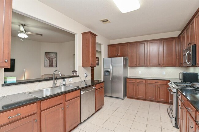 Building Photo - 4704 High Creek Ct