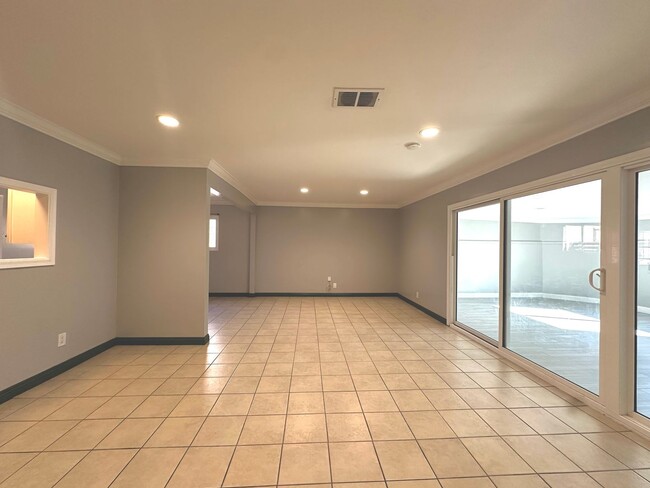 Building Photo - Remodeled Home in Santa Ana