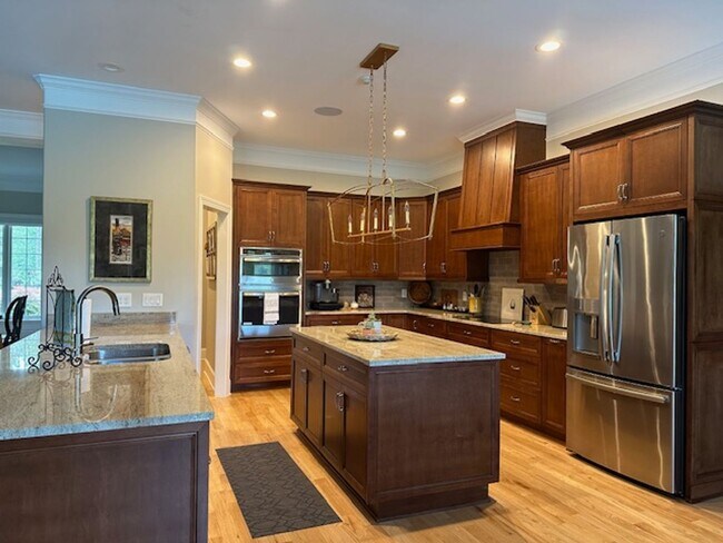 Building Photo - 597 Wentworth Cir
