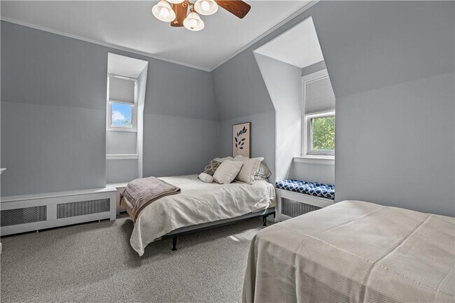 Building Photo - 434 Bellevue Ave