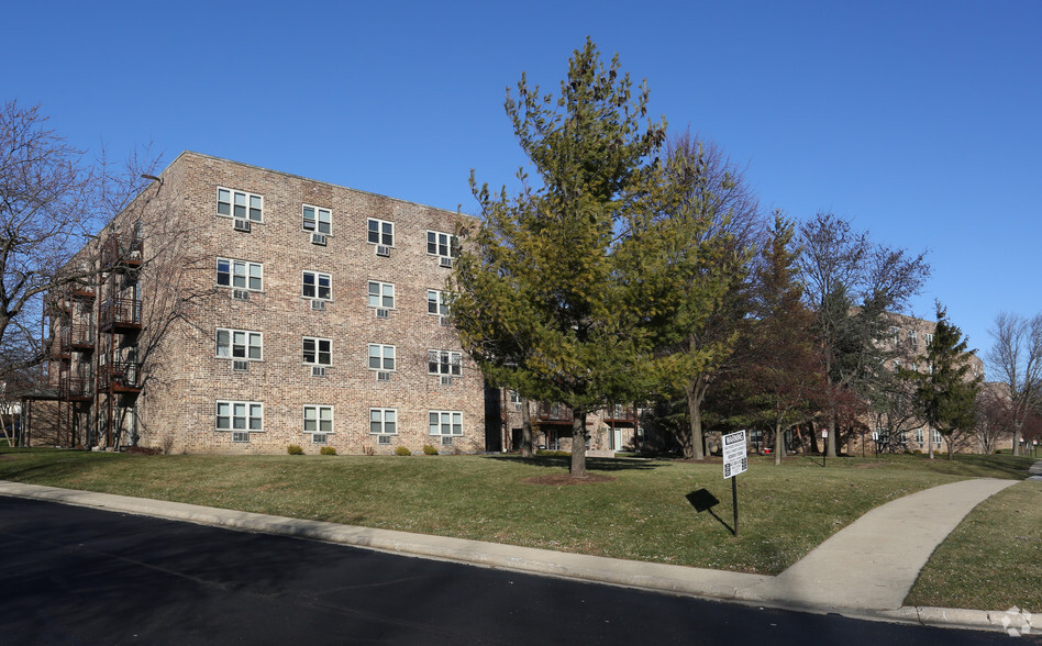 Primary Photo - Enclave Apartments of Hoffman Estates