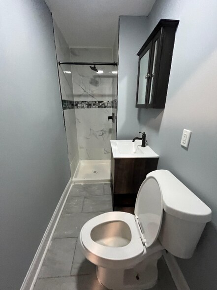 Primary Photo - 18 N 19th St