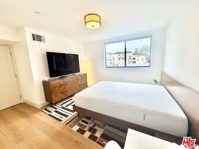 Building Photo - 2406 Glendale Ct