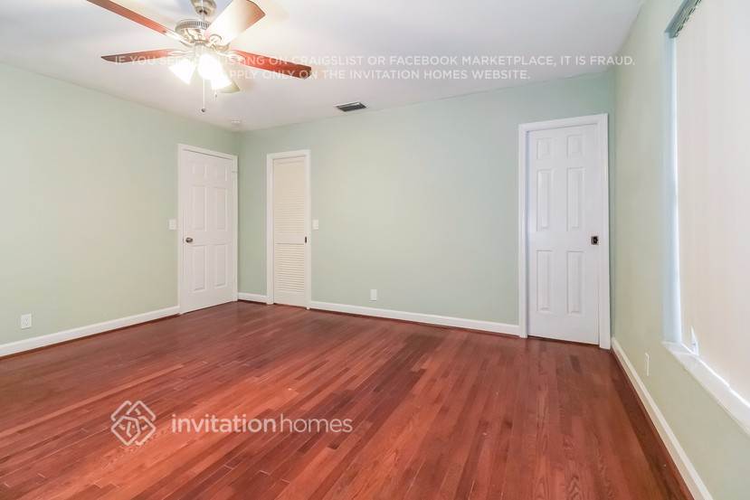 Building Photo - 765 Ryanwood Dr