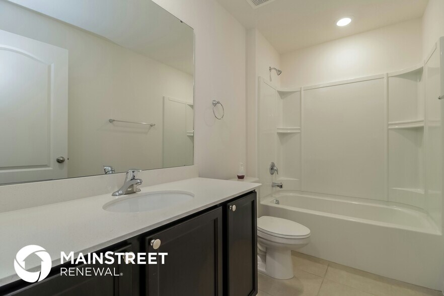 Building Photo - 35637 Rose Moss Ave