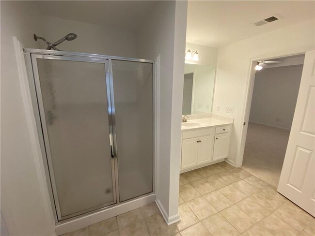 Building Photo - 1551 Park Knoll Trail NE