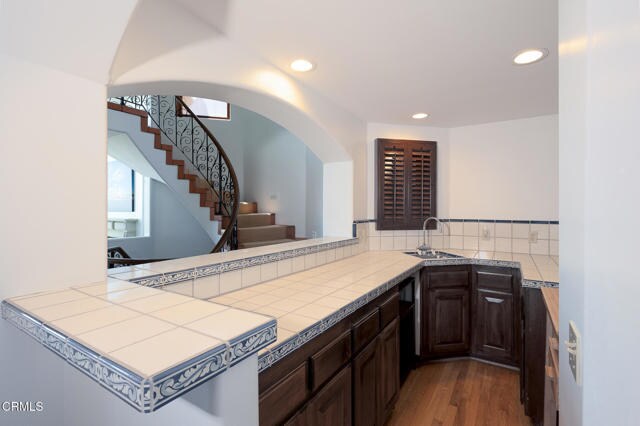 Building Photo - 3265 Ocean Dr