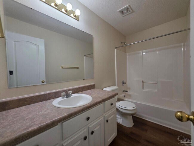 Building Photo - 7200 Annandale Dr