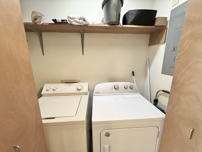 Building Photo - 5371 Central Ave