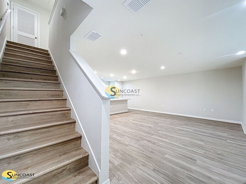 Primary Photo - 3821 SW 43rd Ct