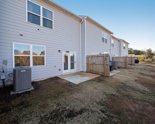 Building Photo - 113 Swindon Dr
