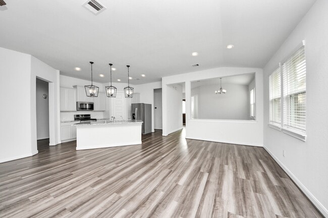 Building Photo - 8815 Arch Rock Dr