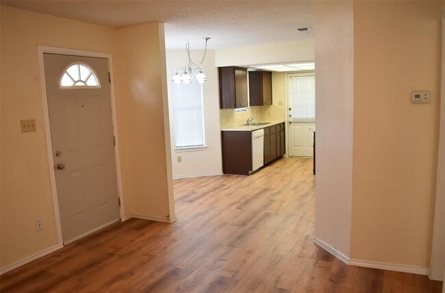 Building Photo - 1804 Rawhide Loop