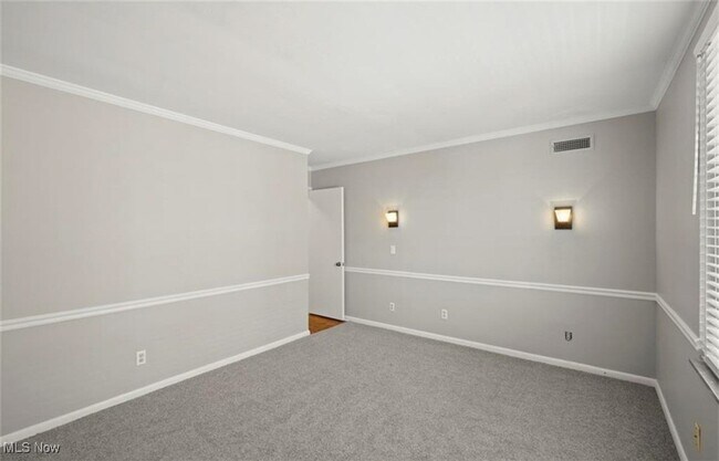 Building Photo - 19425 Van Aken Blvd