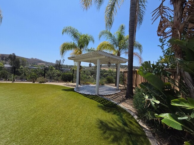 Building Photo - Gorgeous Upgraded Sabre Springs Home