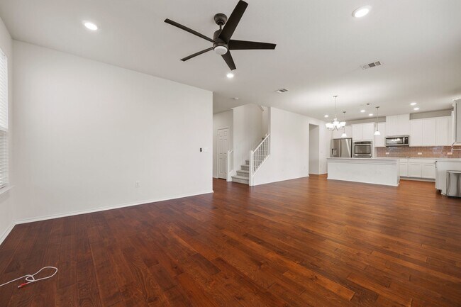 Building Photo - Beautiful 3BR Home with Open Floor Plan, Covered Patio & Private Fenced Yard in South Austin