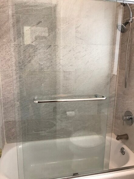 Building Photo - 4681 Albany Cir