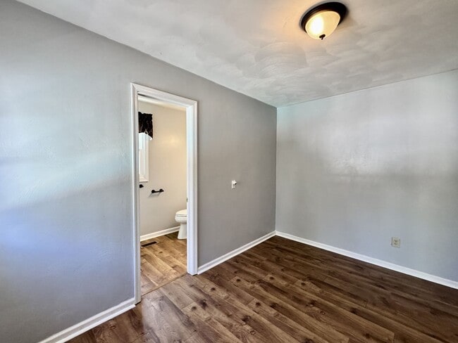 Building Photo - Great Neck Pool Home! First-Time Rental Available NOW! Pet Friendly - Corner Lot - Top Schools!