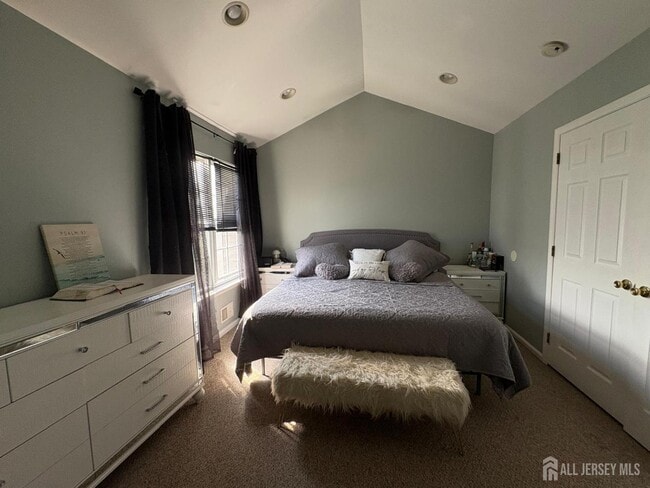 Building Photo - 2210 Timber Ridge Ct