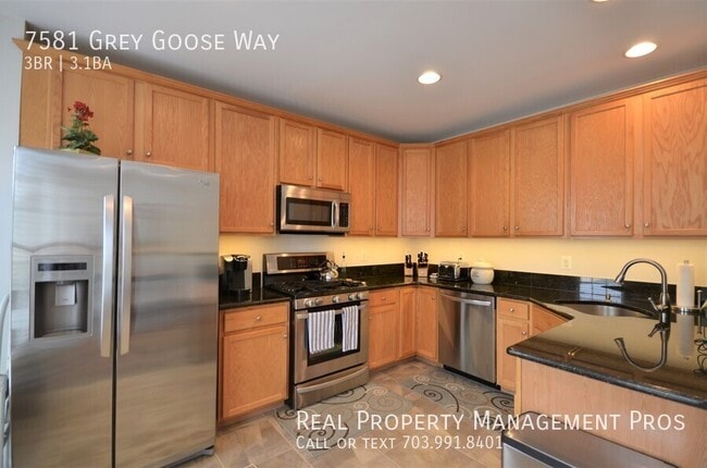 Building Photo - 7581 Grey Goose Way