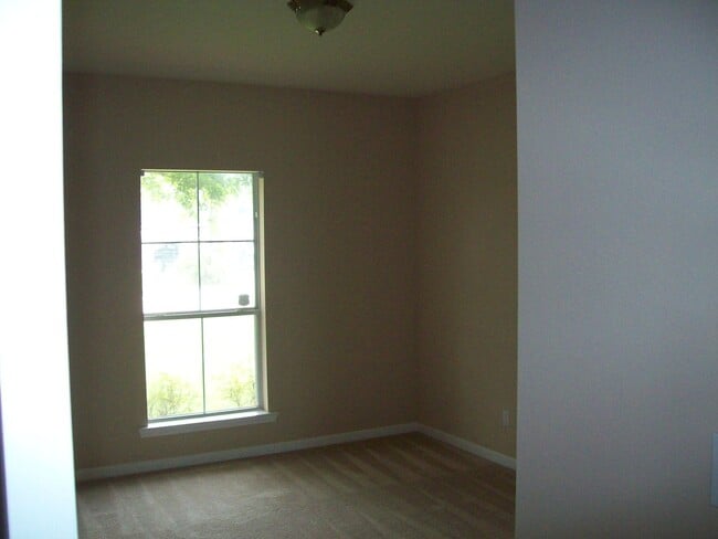 Building Photo - 26043 Wimbledon Dr