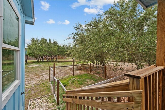 Building Photo - 2111 Lone Star Rd