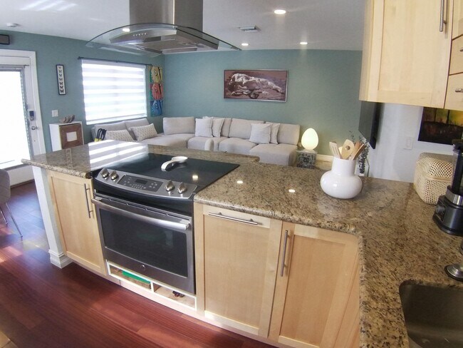 Building Photo - 854 Normandy Trail