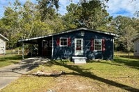 Building Photo - Newly Remodeled 3 Bd / 1 Ba in Moss Point
