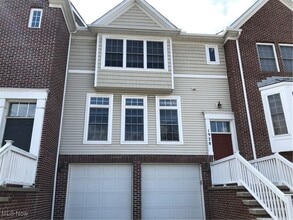 Building Photo - 1928 E 86th St