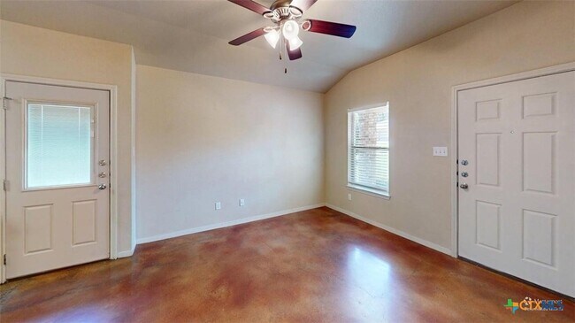 Building Photo - 1523 Aztec Trce